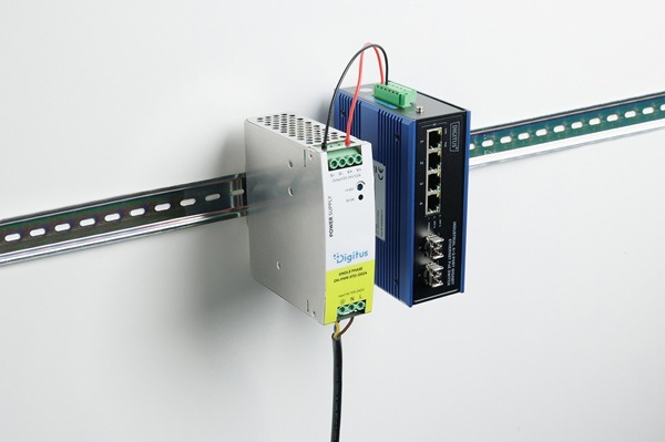 DIGITUS 24 V DC, 5 A, 120 W, AC-DC, Průmyslový napájecí zdroj pro montáž na DIN lištu, kovové pouzdro